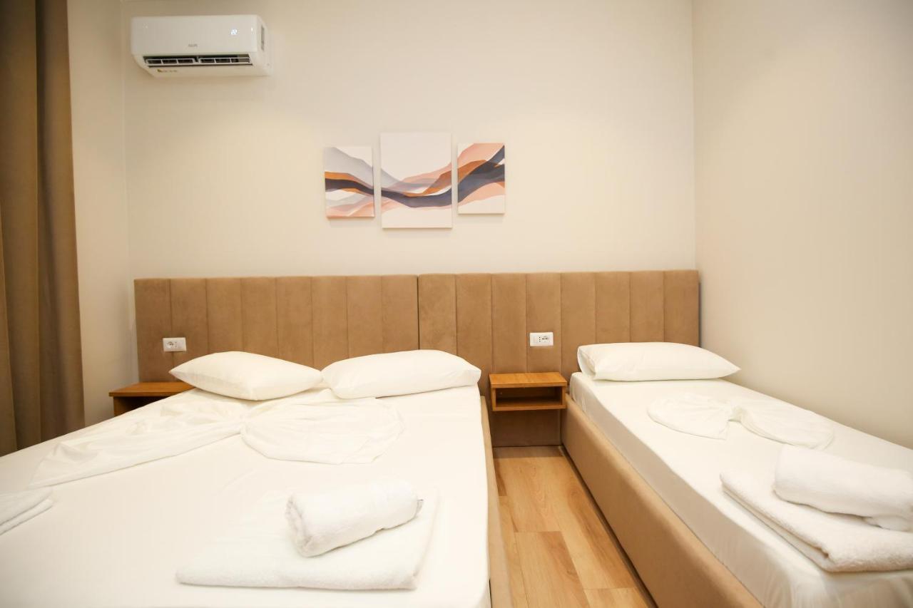 Hotel Amantia Orikum Bagian luar foto