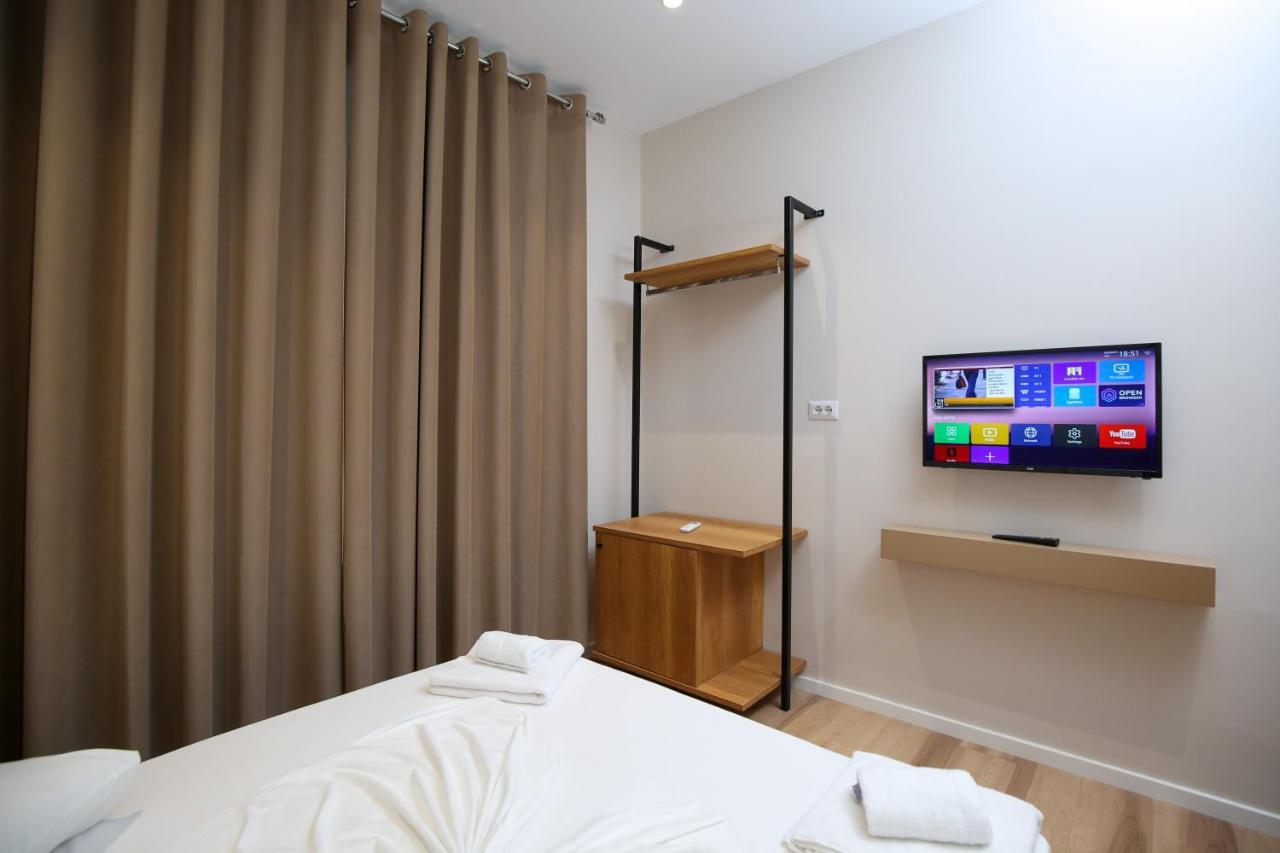 Hotel Amantia Orikum Bagian luar foto